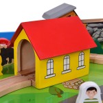Set trenulete cu masuta si accesorii - Oraselul Sodor - 108 piese